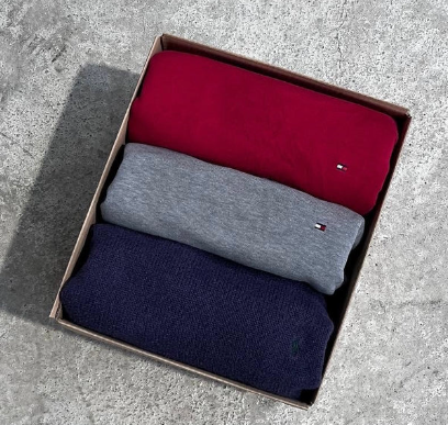 30-pieces Ralph Lauren & Tommy Sweaters